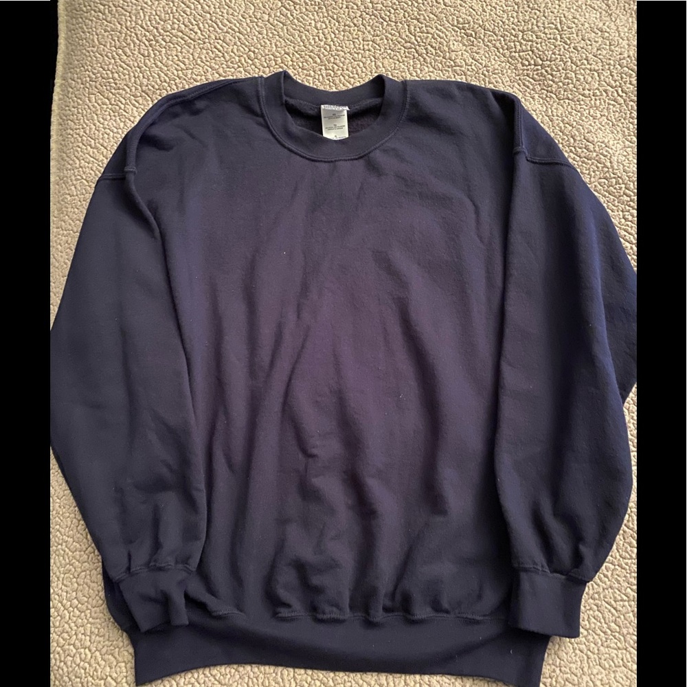 Gildan Navy Blue Sweatshirt!